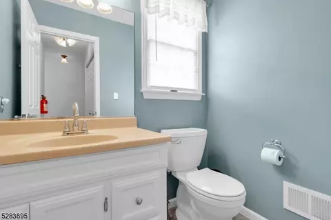 3 Shakespeare Rd, Hackettstown, NJ 07840 photo 20
