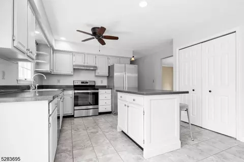 3 Shakespeare Rd, Hackettstown, NJ 07840 photo 11