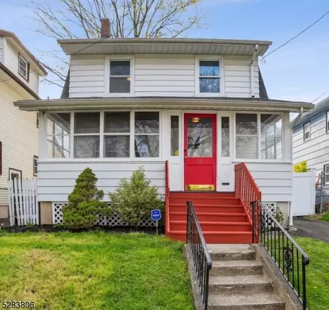 15 Freeman Pl, West Orange, NJ 07052