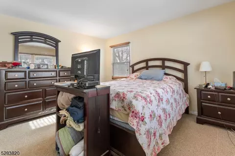 11 Gorge Dr, Wanaque Boro, NJ 07420 photo 15