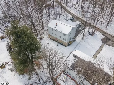 11 Gorge Dr, Wanaque Boro, NJ 07420 photo 34