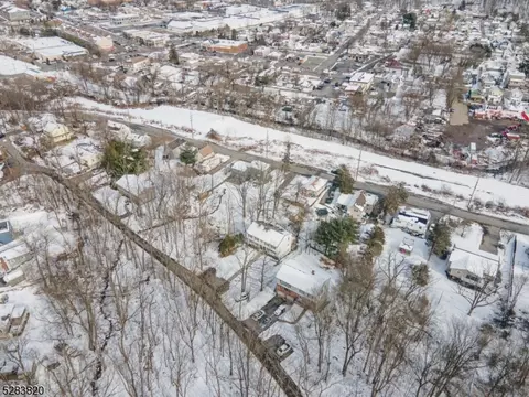11 Gorge Dr, Wanaque Boro, NJ 07420 photo 33
