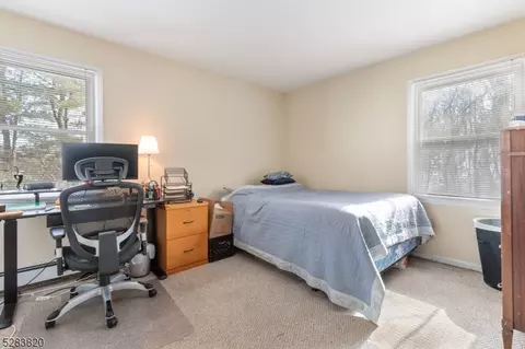 11 Gorge Dr, Wanaque Boro, NJ 07420 photo 13