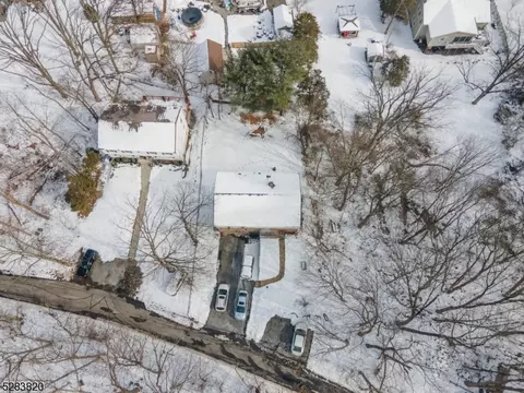 11 Gorge Dr, Wanaque Boro, NJ 07420 photo 37