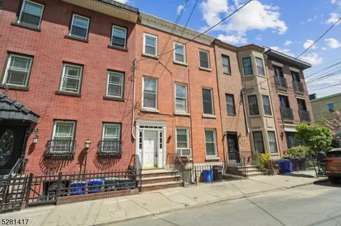 204 5th St, Hoboken, NJ 07030