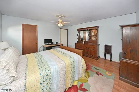 Bedroom - 377 Kenwood Rd, Paramus, NJ 07652 photo 2 of 4