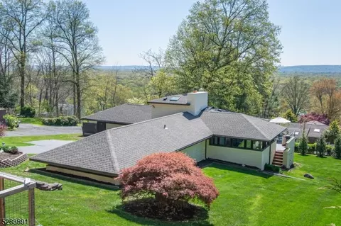 14 Foremost Mountain Rd, Montville Twp, NJ 07082