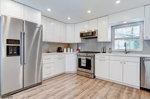 73 Walnut St, Livingston, NJ 07039