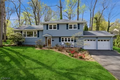 34 Chestnut St, New Providence, NJ 07974