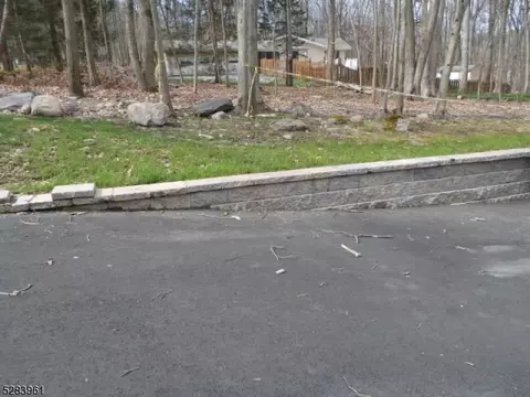 22 Miller Dr, Boonton Twp, NJ 07005
