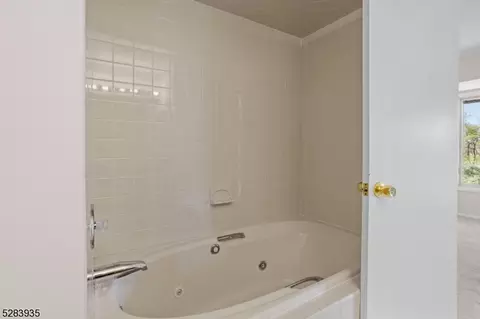 2 Sam Bonnell Dr, Clinton, NJ 08809 photo 18
