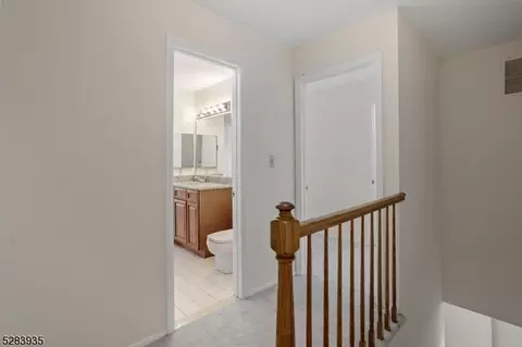 2 Sam Bonnell Dr, Clinton, NJ 08809 photo 14
