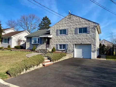 701 Princeton Rd, Linden, NJ 07036