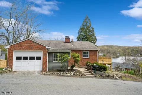 45 Locust Rd, Wantage, NJ 07461