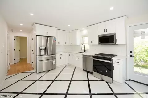 536 Broughton Ave, Bloomfield, NJ 07003