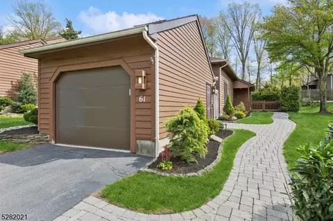 61 Giggleswick Way #61, Edison, NJ 08820
