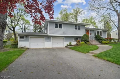 27 Lawrence Rd, Wayne, NJ 07470 photo 2