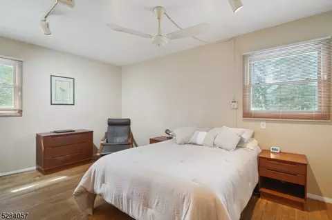 27 Lawrence Rd, Wayne, NJ 07470 photo 15
