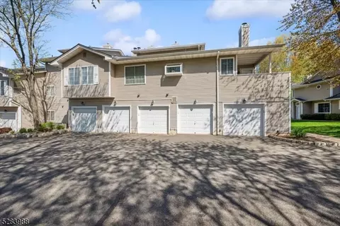 34 Crestmont Rd, Bedminster, NJ 07921 photo 4