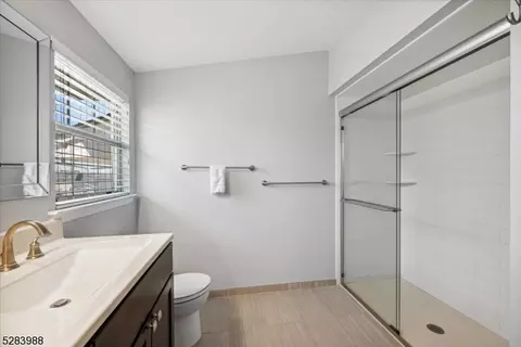 34 Crestmont Rd, Bedminster, NJ 07921 photo 27