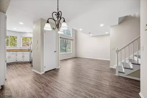 34 Crestmont Rd, Bedminster, NJ 07921 photo 14