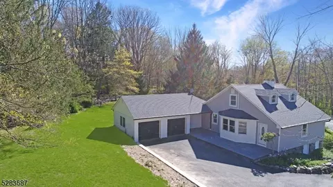 62 Stony Brook Rd, Blairstown, NJ 07825