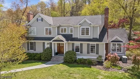 28 Runnymede Rd, Chatham Twp, NJ 07928