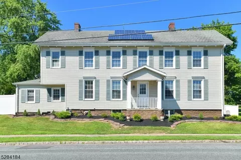26 Clover Hill Rd, Flemington, NJ 08822
