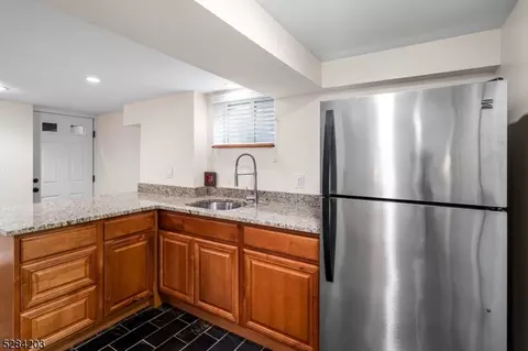 301 Euclid Ave, Hackensack, NJ 07601 photo 39