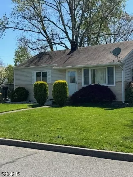 13 High Point Rd, East Brunswick, NJ 08816