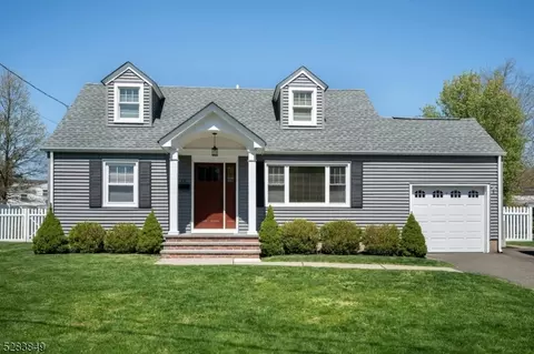 15 Burch Dr, Morris Plains, NJ 07950