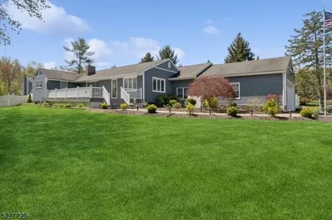 7 Marguerite Ln, Montville Twp, NJ 07082