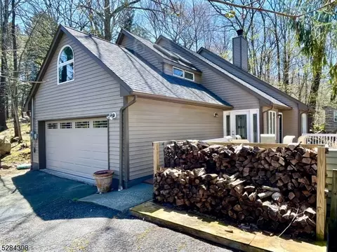 3 Springbrook Ter, Sparta, NJ 07871 photo 2