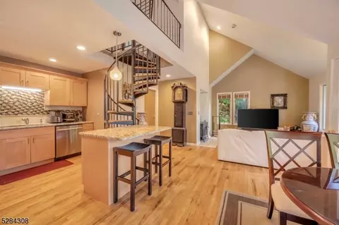 3 Springbrook Ter, Sparta, NJ 07871 photo 11