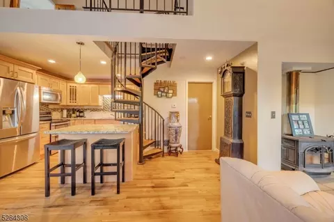 3 Springbrook Ter, Sparta, NJ 07871 photo 9
