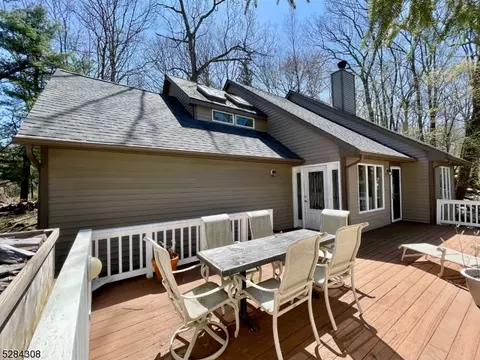 3 Springbrook Ter, Sparta, NJ 07871 photo 3