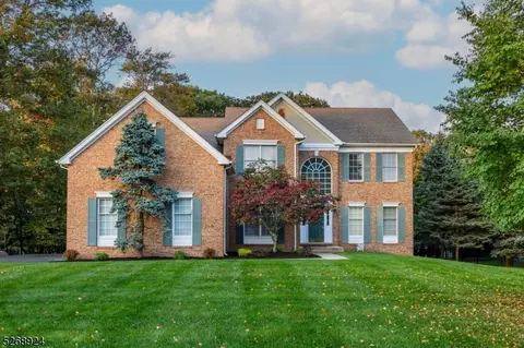 13 Evita Ter, Washington Twp, NJ 07853
