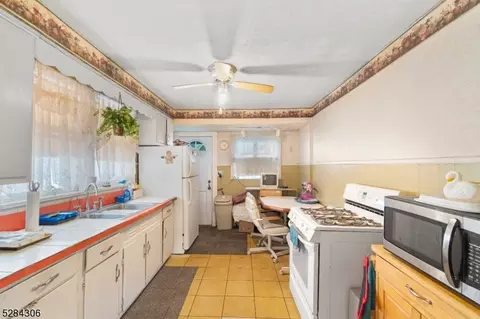 141 Berkeley Ter, Plainfield, NJ 07062 photo 7
