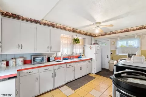 141 Berkeley Ter, Plainfield, NJ 07062 photo 6