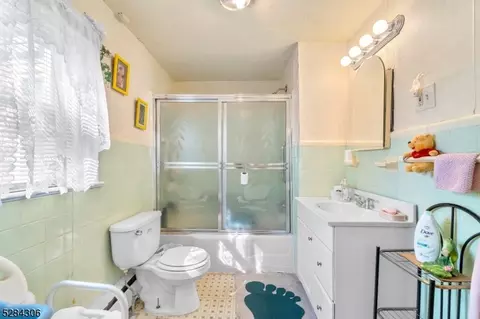 141 Berkeley Ter, Plainfield, NJ 07062 photo 21
