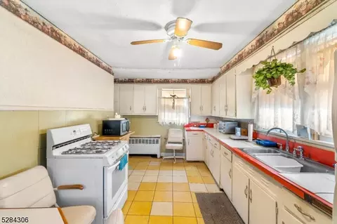 141 Berkeley Ter, Plainfield, NJ 07062 photo 8