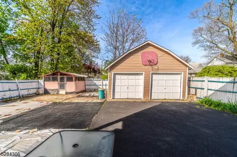 141 Berkeley Ter, Plainfield, NJ 07062 photo 32