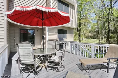 58 Lockley Ct, Wayne, NJ 07470 photo 18