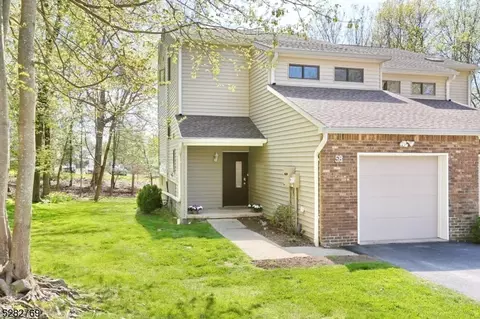 58 Lockley Ct, Wayne, NJ 07470 photo 3
