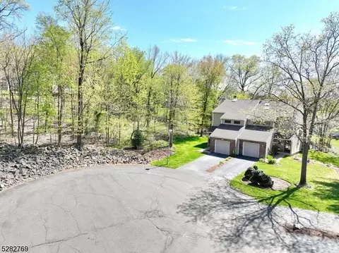 58 Lockley Ct, Wayne, NJ 07470 photo 43