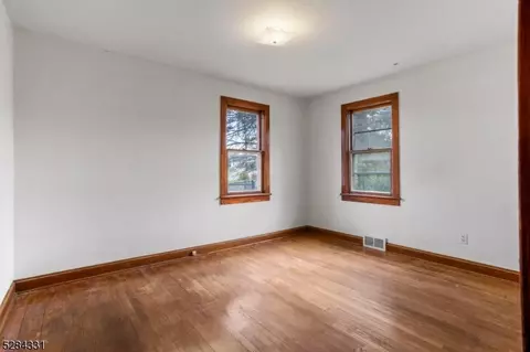496 Franklin St, Alpha, NJ 08865 photo 13