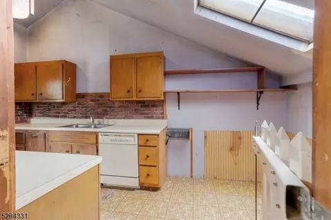 496 Franklin St, Alpha, NJ 08865 photo 8