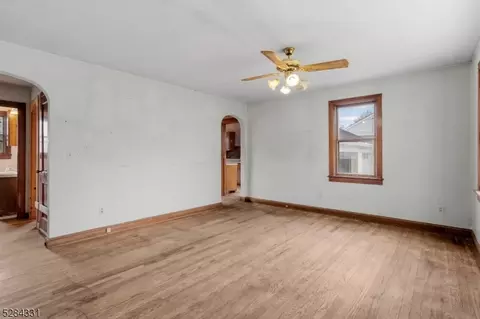 496 Franklin St, Alpha, NJ 08865 photo 4