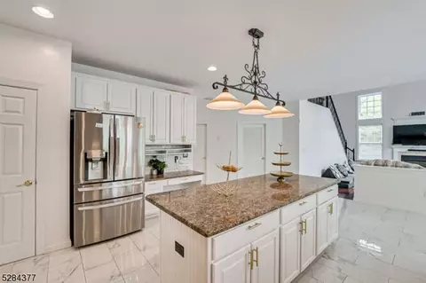 39 Crestview Dr, Clinton, NJ 08809 photo 15