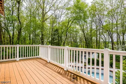 39 Crestview Dr, Clinton, NJ 08809 photo 19